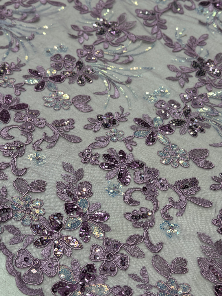 Tul Bordado Con Lentejuela Tornasol "Aslan"