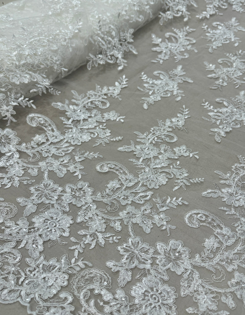 Tul Bordado Con Lentejuela "Abril"