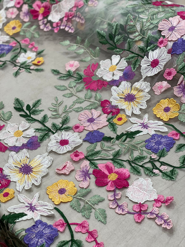Tul Bordado Flores 3D “Marge”