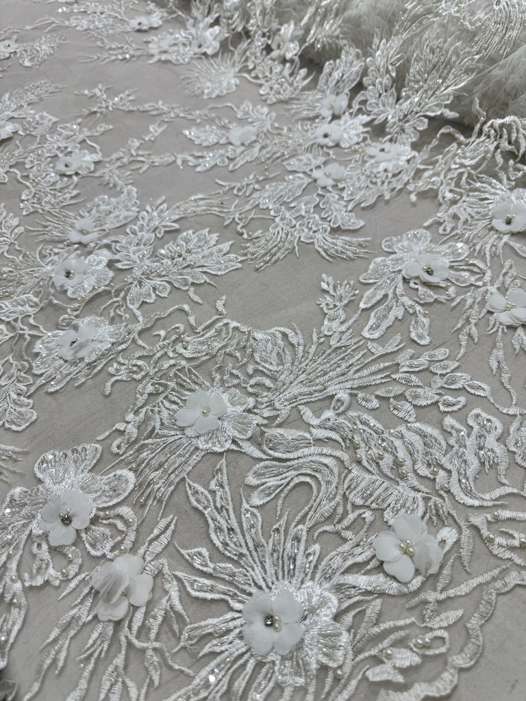 Tul Bordado Con Pedrería y Flor 3D “Darana”