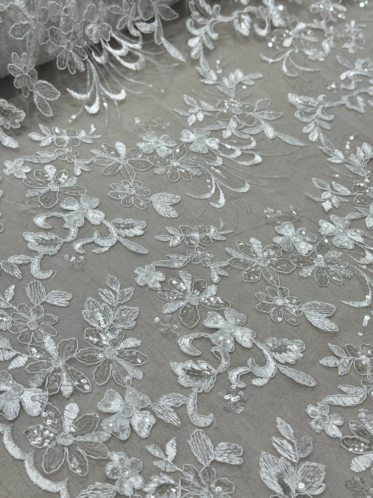 Tul Bordado Con Lentejuela Tornasol "Aslan"