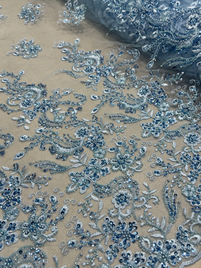 Tul Bordado Con Pedrería "Burdeos"