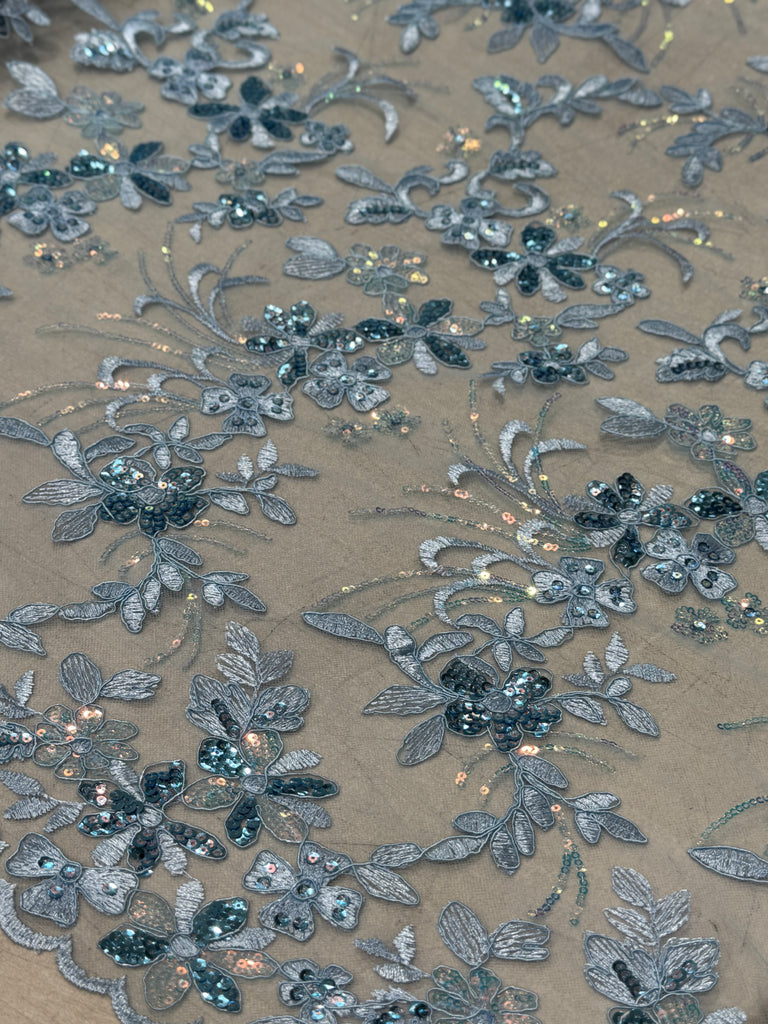 Tul Bordado Con Lentejuela Tornasol "Aslan"