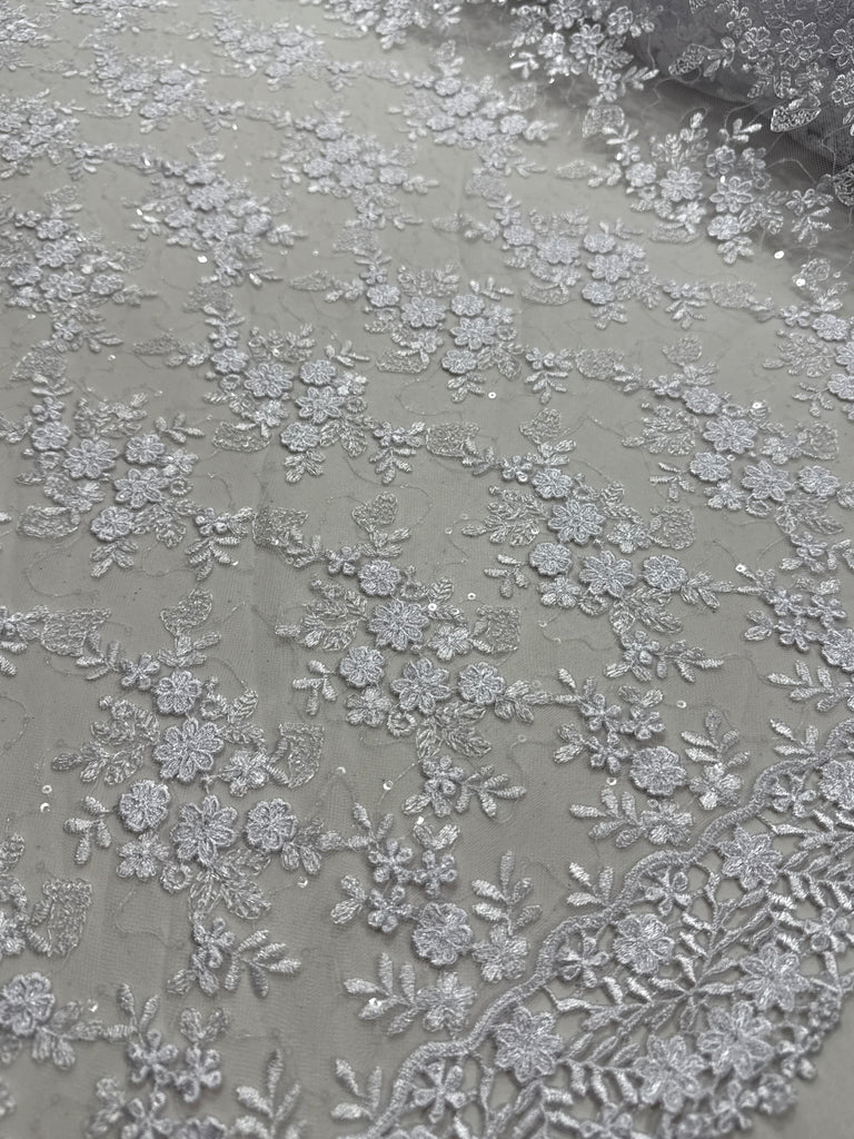 Tul Bordado Con Lentejuela y Flor 3D "Aura"