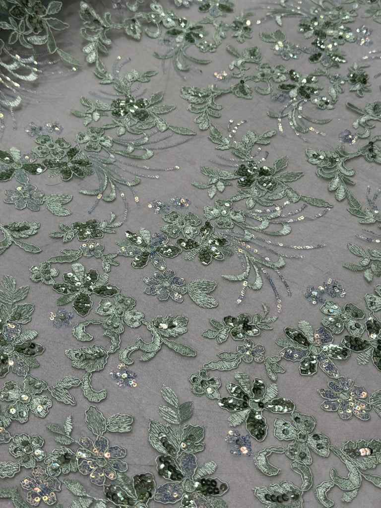 Tul Bordado Con Lentejuela Tornasol "Aslan"