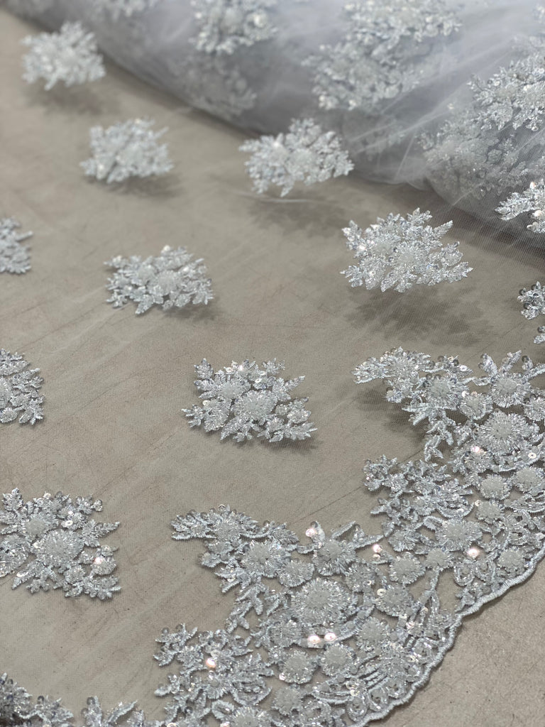 Tul Bordado Con Pedreria "Kalani"