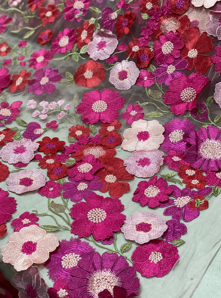 Tul Bordado Flores 3D "Magdalena"