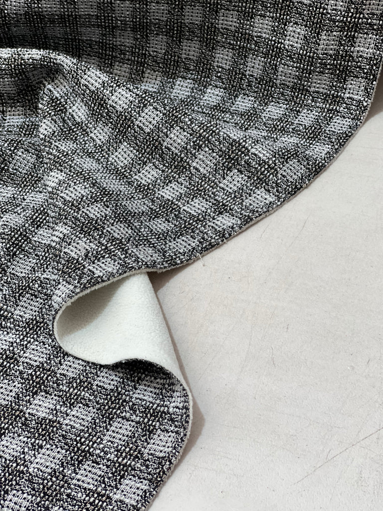 Tweed Forrada