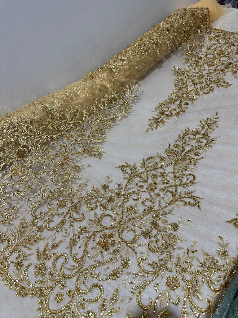 Tul Bordado Con Pedreria “Nefertiti”