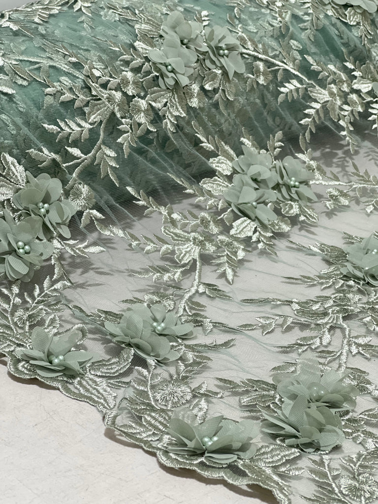 Tul Bordado Con Flores 3D "Carlota"