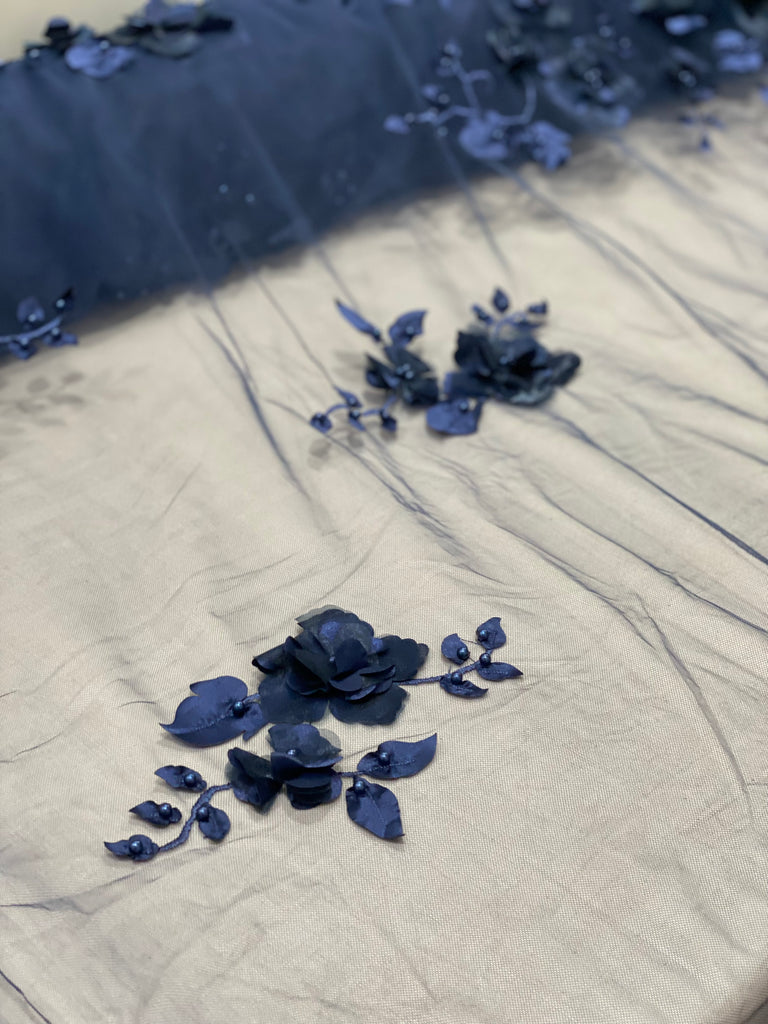 Tul Bordado de Flores Guías "Luisa"