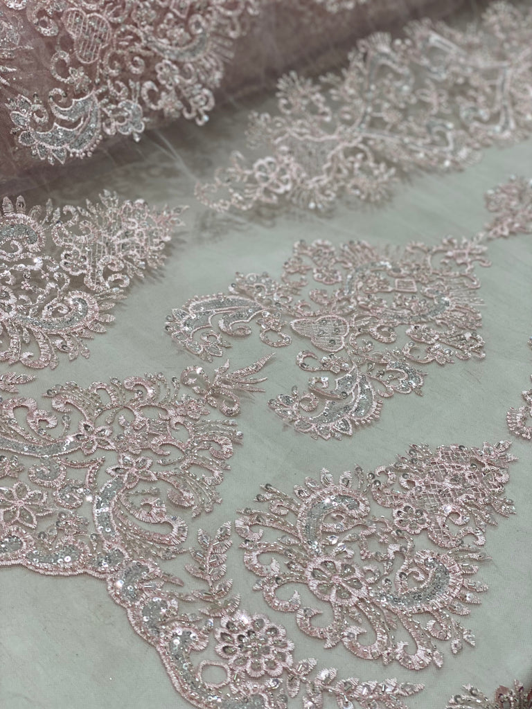 Tul Bordado Con Pedrería “Erica”