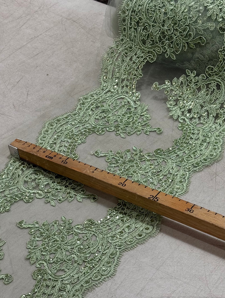 Cenefa Con Lentejuela "Kairi"