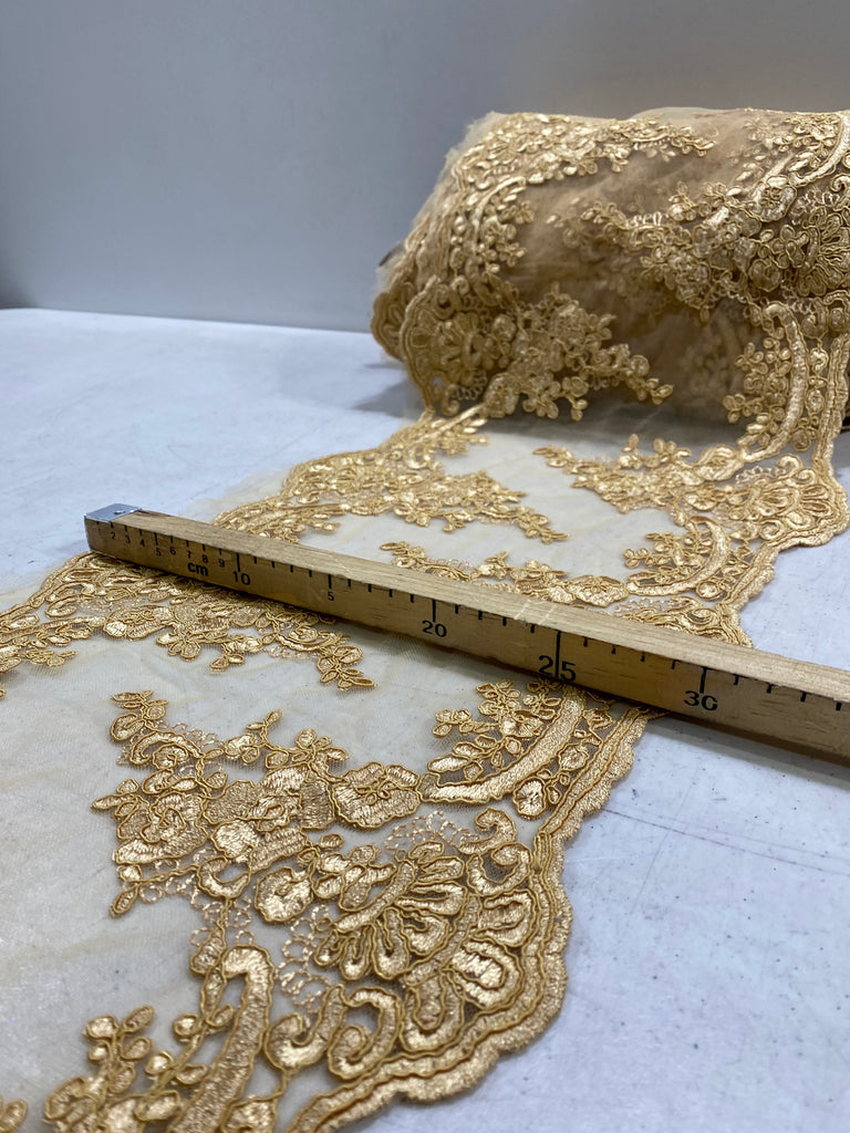 Cenefa Sin Pedreria "Ginebra"